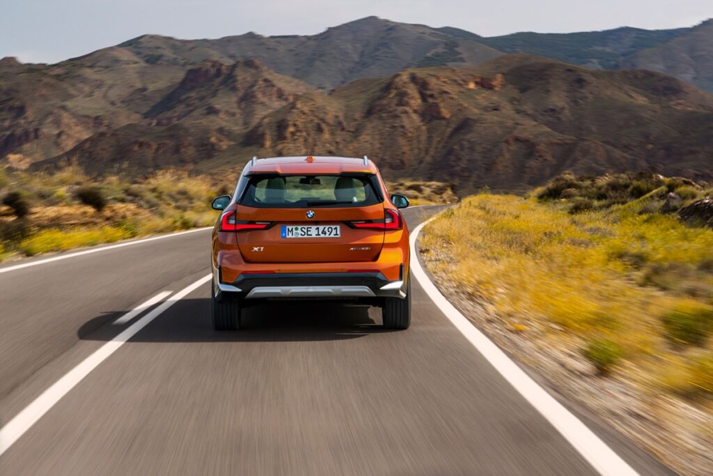 "와 역대급 디자인!" BMW 뉴 X1 출시, 가격이 무려... 9 BMW