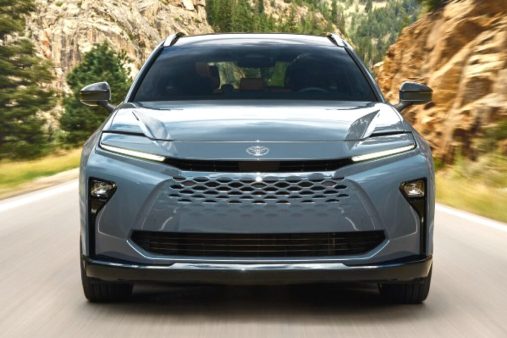 "빨리 출시 좀..." 토요타 신형 SUV 공개, 연비와 디자인 둘 다 잡았다 4 토요타