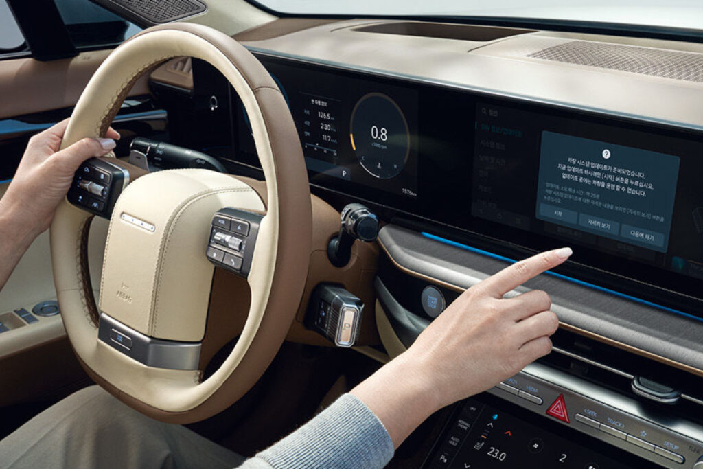 "마지막이면 어떡해요…" 현대차 12월 눈물의 할인 선언, 그랜저가 3천만 원대? 4 그랜저