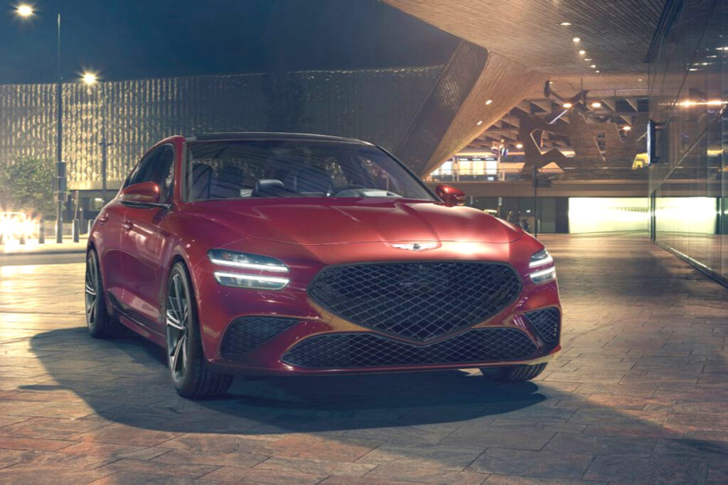 "BMW보다 훨씬 나은데?" 연식변경으로 돌아온 제네시스 G70의 놀라운 변화 1 G70