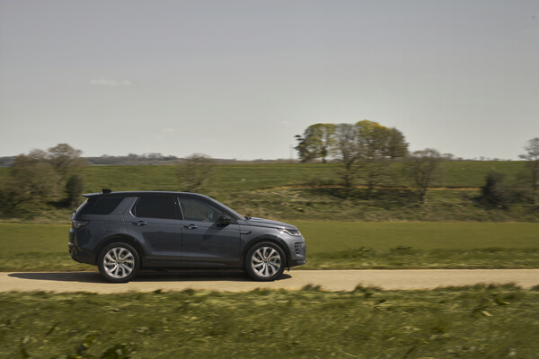 랜드로버 디스커버리 스포츠 (출처-랜드로버코리아)