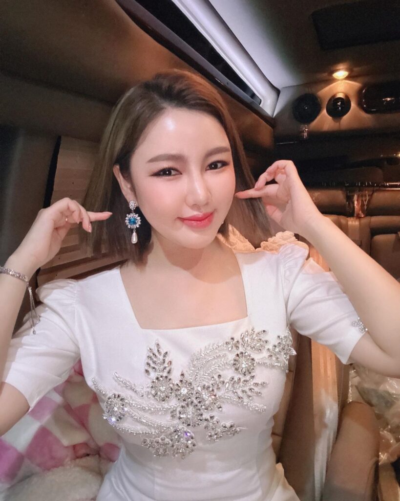"아니, 도대체 얼마나 더.." 트로트 여제 송가인, 새로운 역사 써내려가나 4 송가인