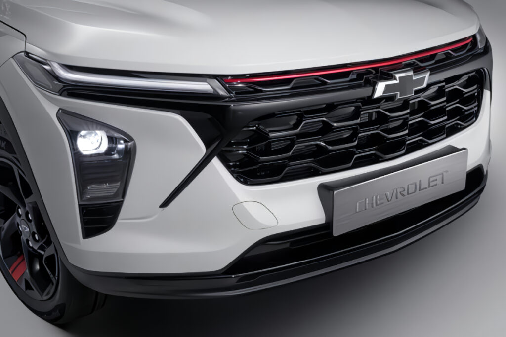 "경쟁 상대가 없네?" 레드 컬러 포인트가 매력적인 트랙스 크로스오버, 자세히 봤더니… 3 트랙스 크로스오버 (3)