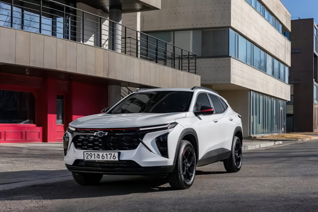 "경쟁 상대가 없네?" 레드 컬러 포인트가 매력적인 트랙스 크로스오버, 자세히 봤더니… 6 트랙스 크로스오버 (6)