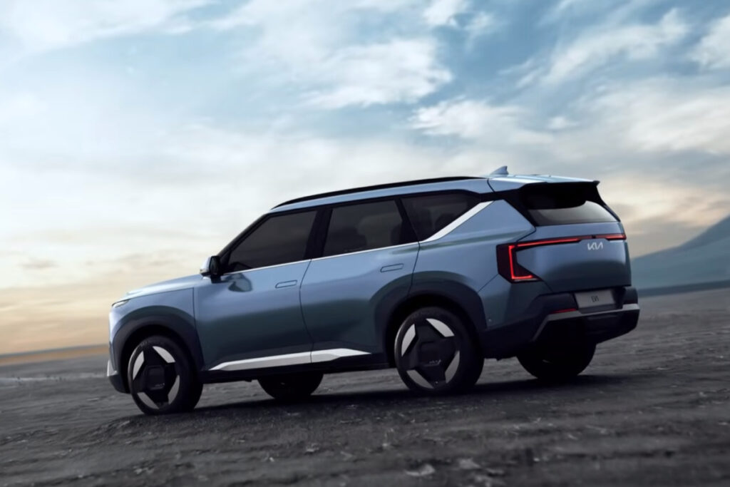 "이번에는 과연…" 신흥 시장 공략에 나선 기아의 전기 SUV, 재도약 가능할까? 5 전기 SUV (5)