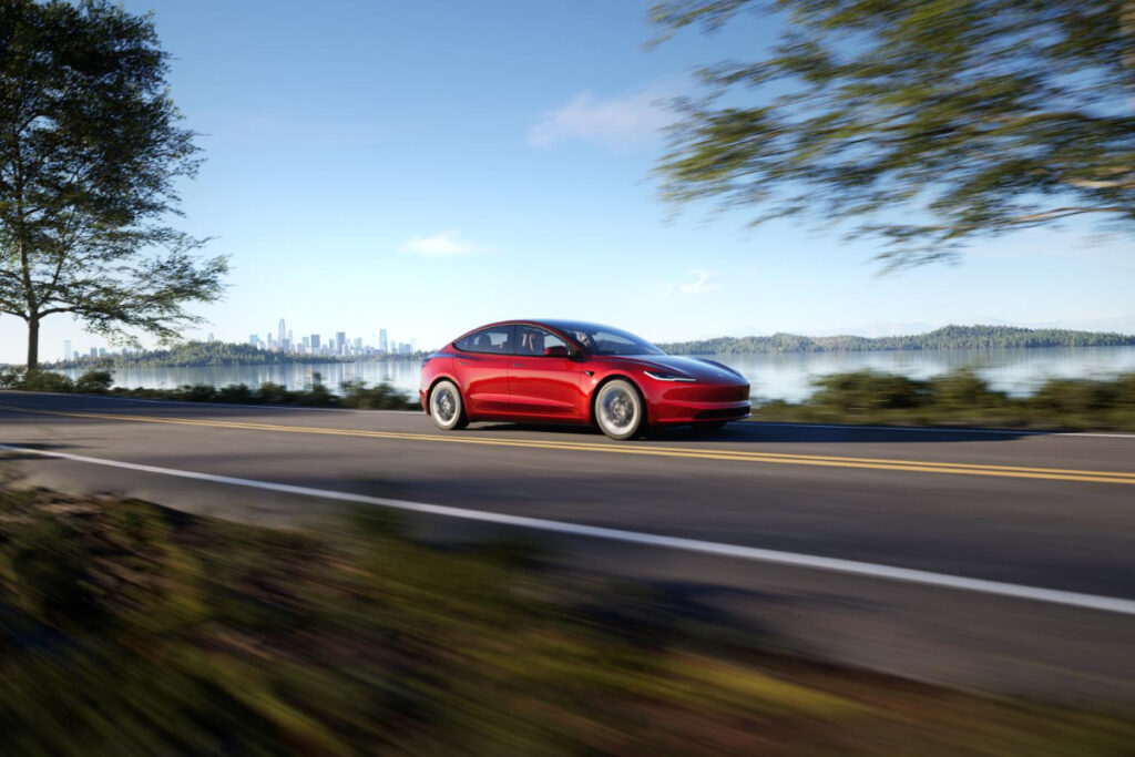 중형 전기 세단