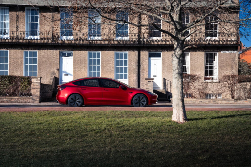 중형 전기 세단 (3)