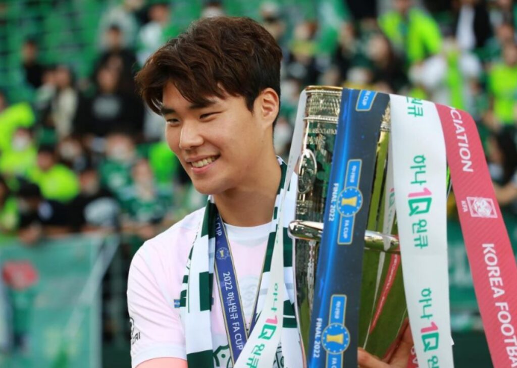 "열애 ♥ 인정" .. 유재석의 동생 이미주 ♥, 그녀의 마음을 훔친 축구 국가대표, 과연 어떻게? 3 이미주