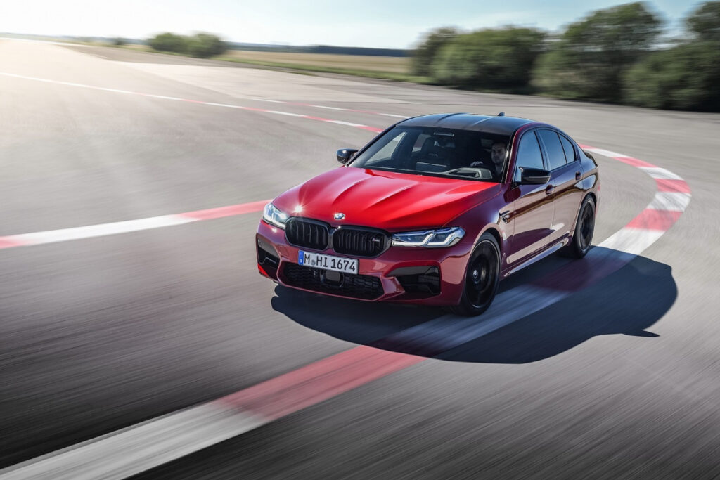 "무려 4대…" 뛰어난 성능 자랑하는 BMW 엔진, 이게 왜 여기에? 1 BMW 엔진