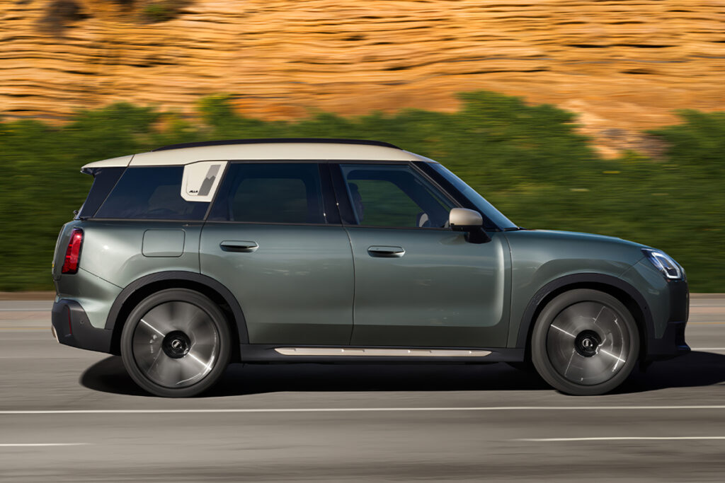 "7년이나 걸렸네요…" 사전 예약 시작한 미니의 신형 모델, 이 차가 전기차로? 3 미니 (3)