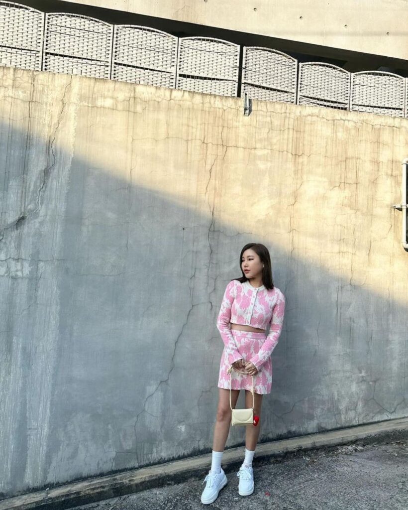 "오히려 더 귀여워" .. 우리의 생각보다 더 키가 작은 여자 연예인들♥ 4 귀여워