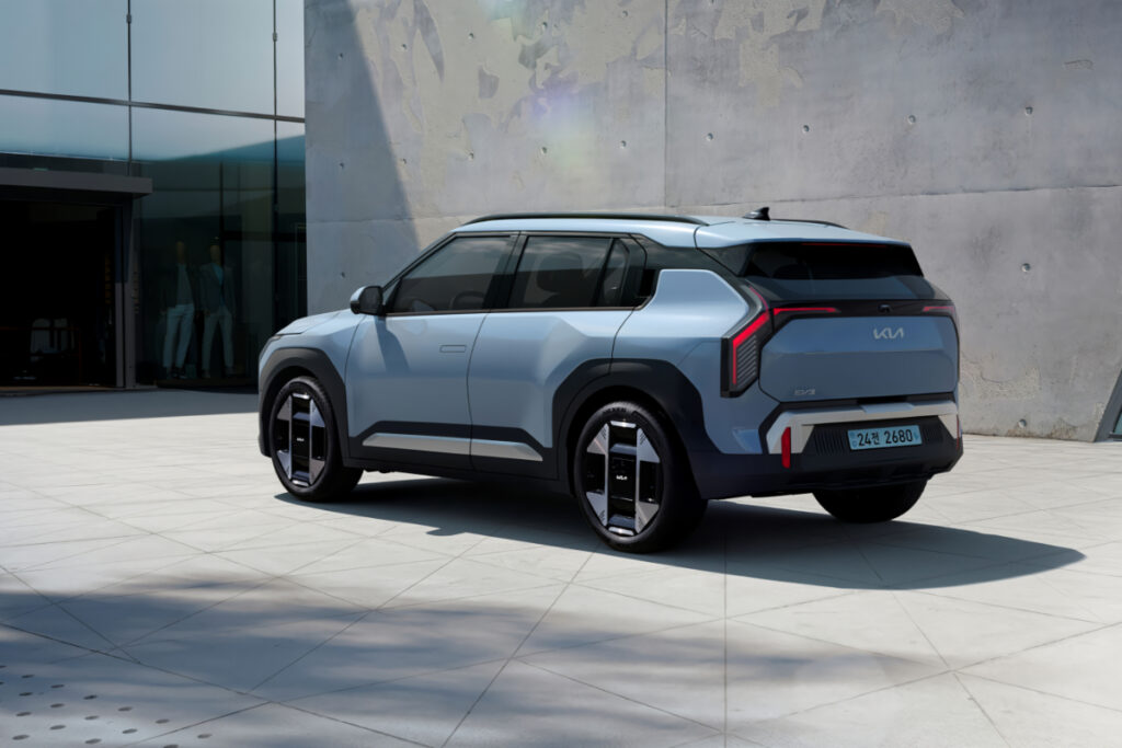 "가격 미쳤네…" 3천만 원대로 구매 가능한 콤팩트 전기 SUV, 소비자들 지갑 열까? 6 전기 SUV (6)