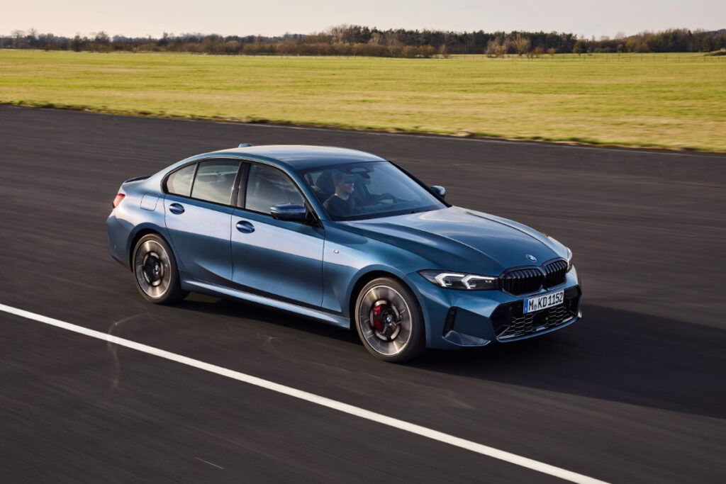"C클래스보다 좋은데?" 더욱 업그레이드돼서 돌아온 BMW 3시리즈, 출시 일정은? 2 BMW 3시리즈 (2)