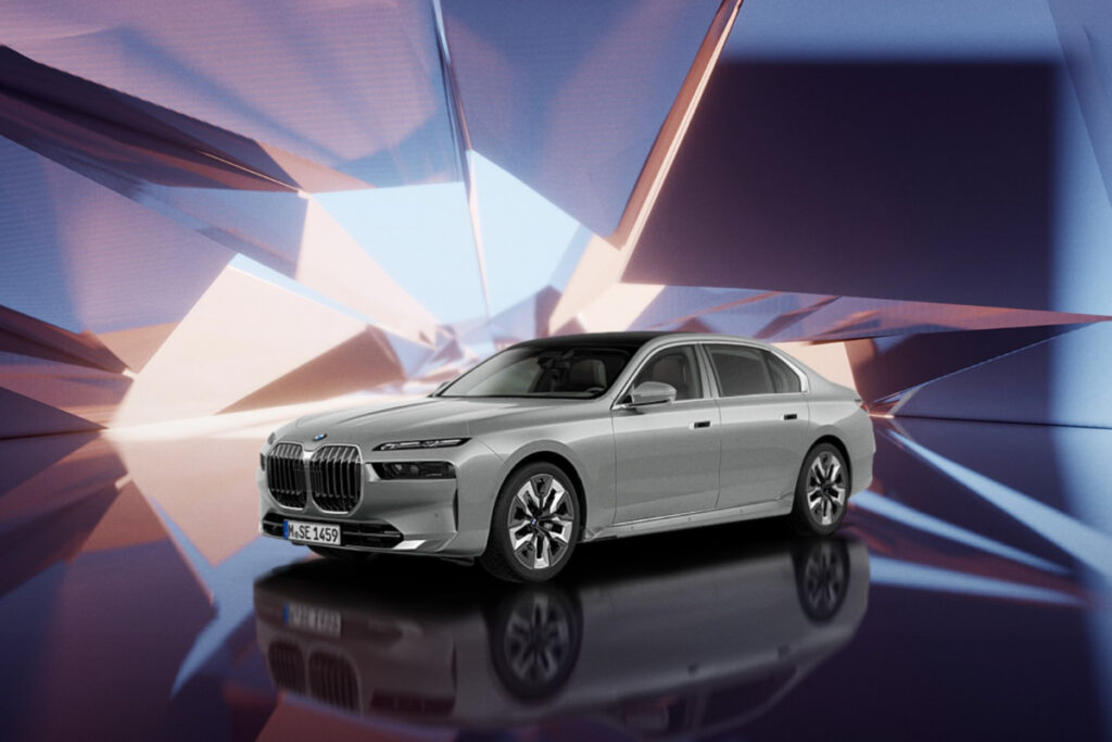 "고르다가 날 새겠네" 한정판 모델 공개한 BMW, 독특한 컬러로 시선 사로잡아… 1 BMW