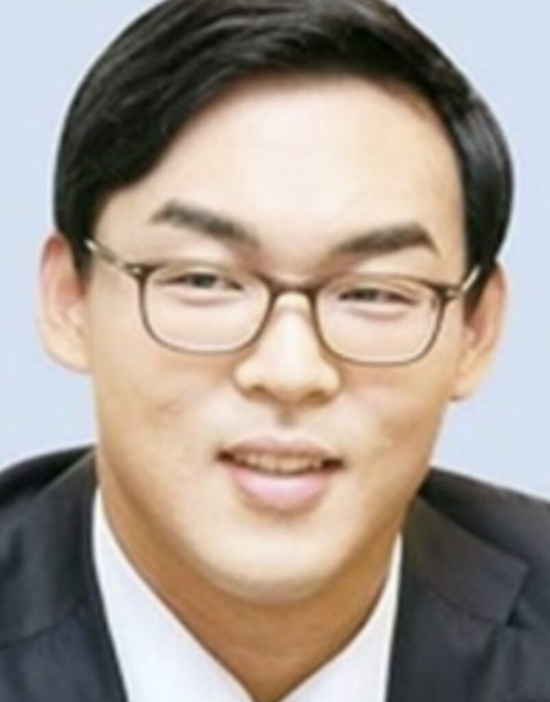 하루에 융통할 수 있는 돈이 무려 '60억'... 사채 시장의 '큰 손' 이었던 그 시절 주인공 (+지금은 과연?) 7 사채