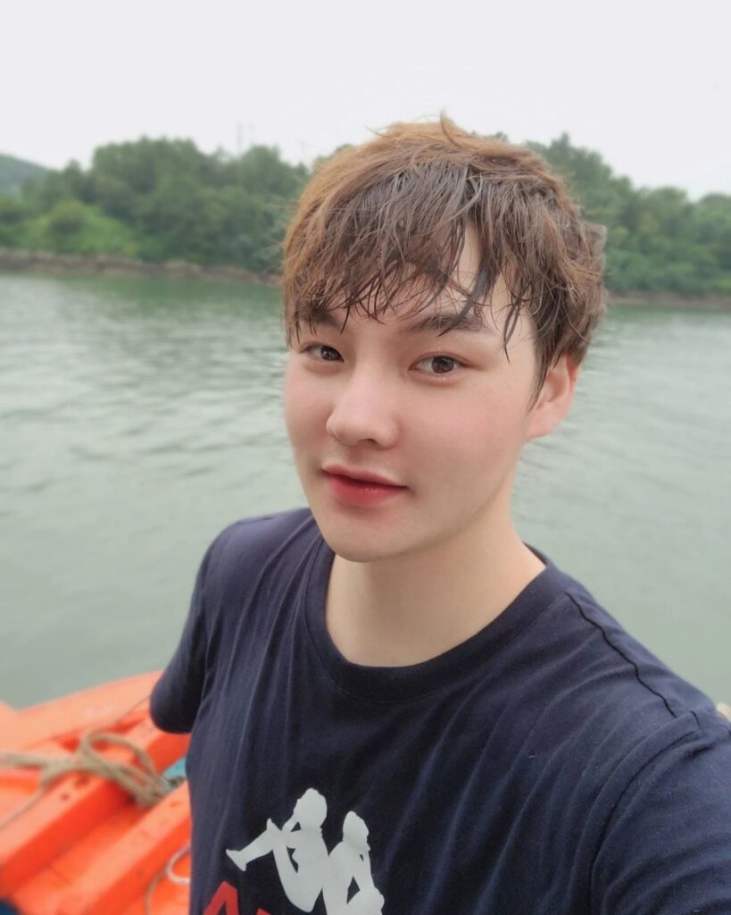'사는 게 기쁘지 않다' .. 트로트 가수 박서진 부모님, 솔직한 그들의 모습이 공개되었다 6 박서진