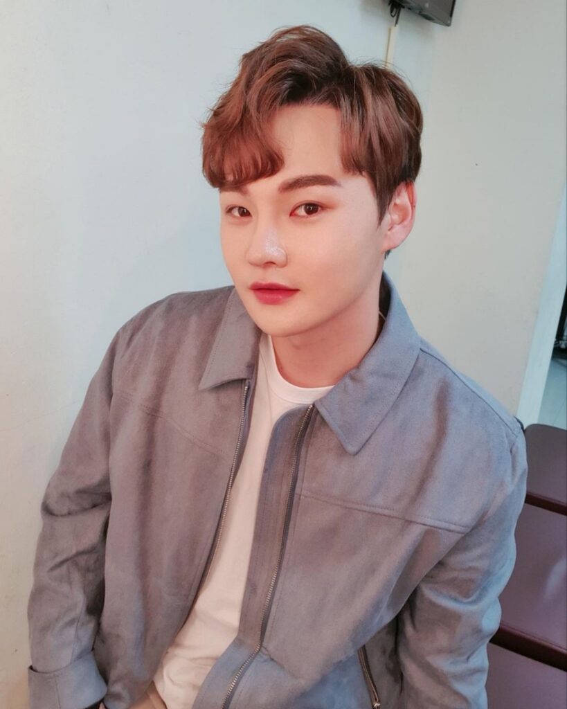 '사는 게 기쁘지 않다' .. 트로트 가수 박서진 부모님, 솔직한 그들의 모습이 공개되었다 3 박서진