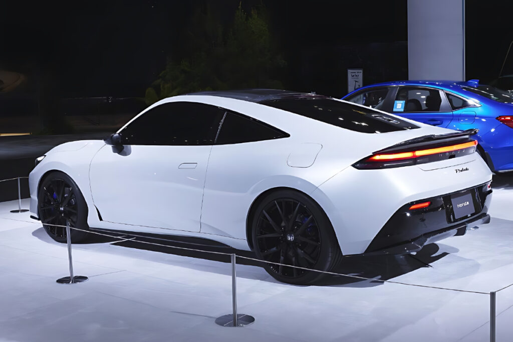 "BMW도 포르쉐도 아니다" 23년 만에 스포츠 쿠페 모델을 부활시킨 브랜드의 정체는? 2 스포츠 쿠페 (2)