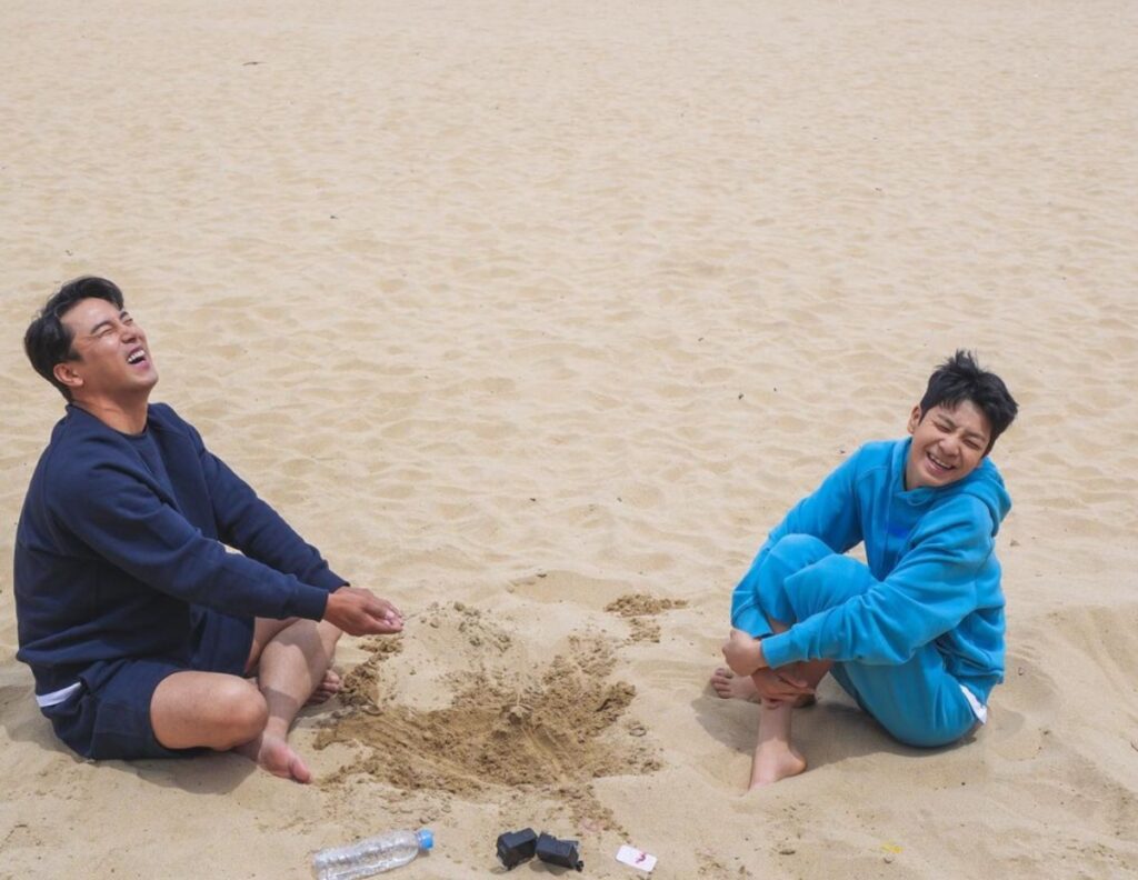 "너무 잘생긴 것도 죄인가요?" ... 얼굴이 인기 많아서 항의까지 받았던 트로트 가수 2 항의