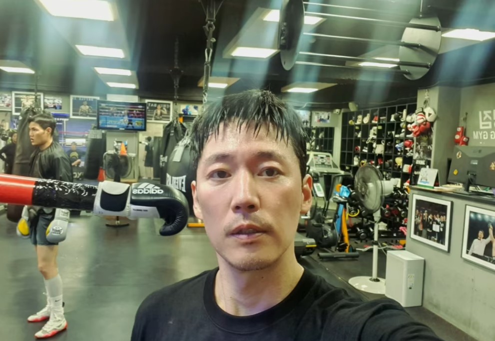 "실수 아닌 계획" ... 부모님과 소속사 반대에도 아내를 위해 일부러 혼전 임신 후 결혼한 배우 2 혼전 임신