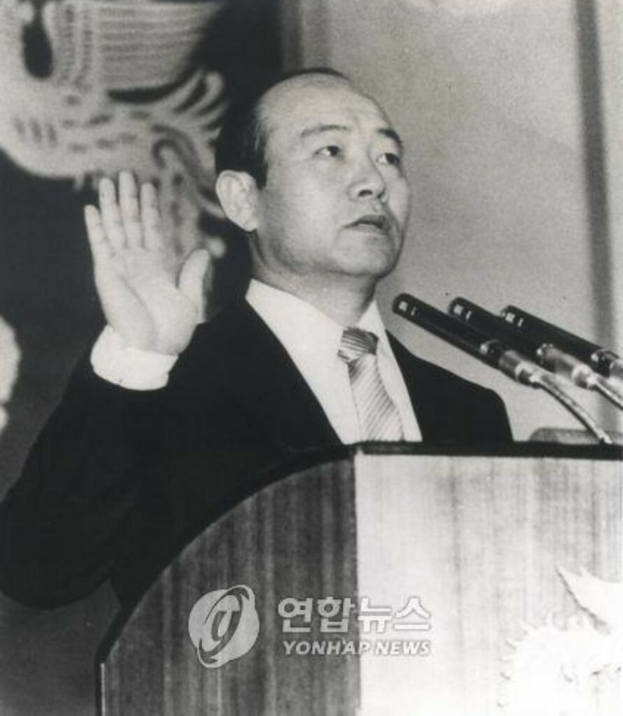 "나이키, 아디다스 이길 수 있었는데" ... 전두환 前 대통령의 한마디에 사라진 대기업 4 전두환