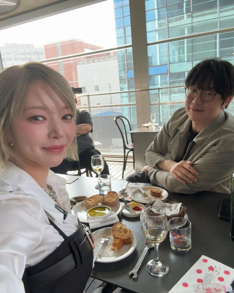 "데뷔 못했으면 어떻게 할 뻔했어?" .. 항공과 출신 미녀 연예인들은 누구? 4 항공과