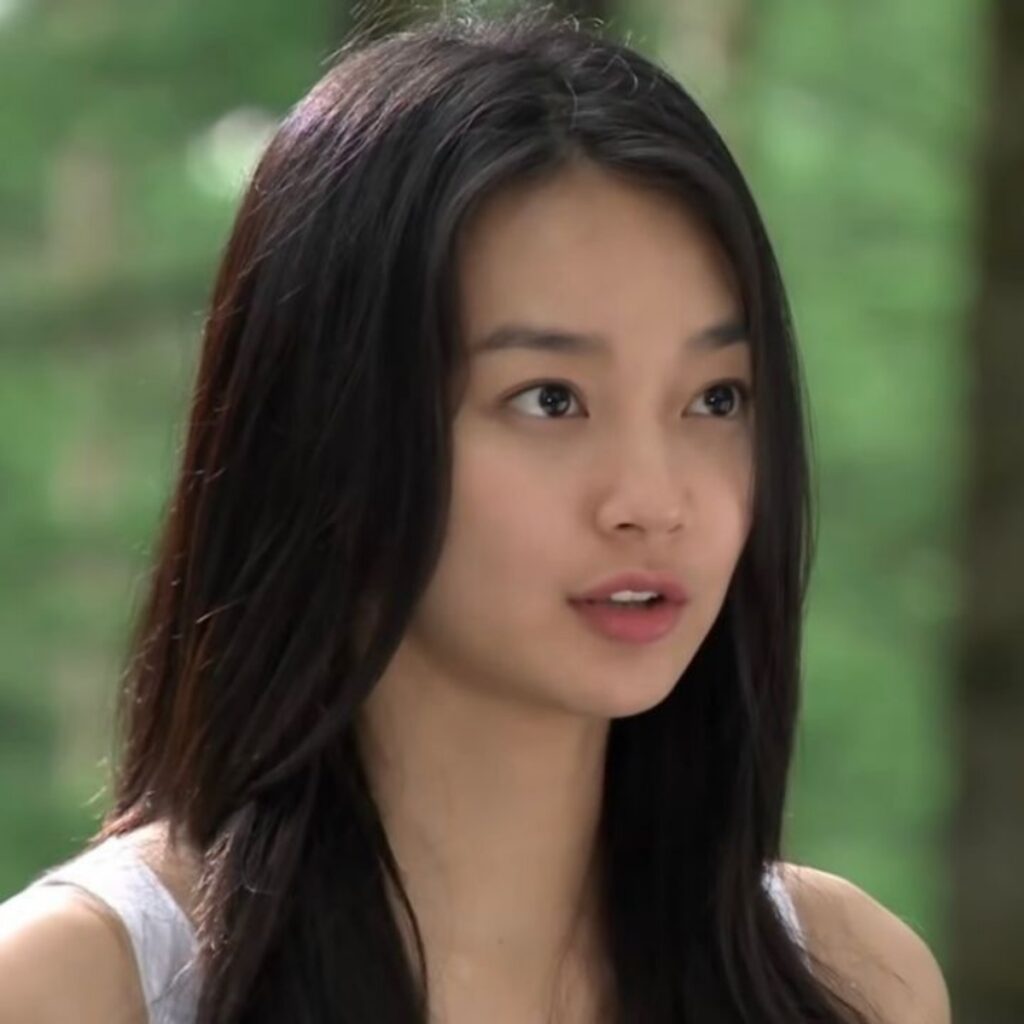 "37억씩이나?" ... 돈을 그렇게 벌면서 무릎 해진 바지 입고 다닌다는 여배우 5 여배우