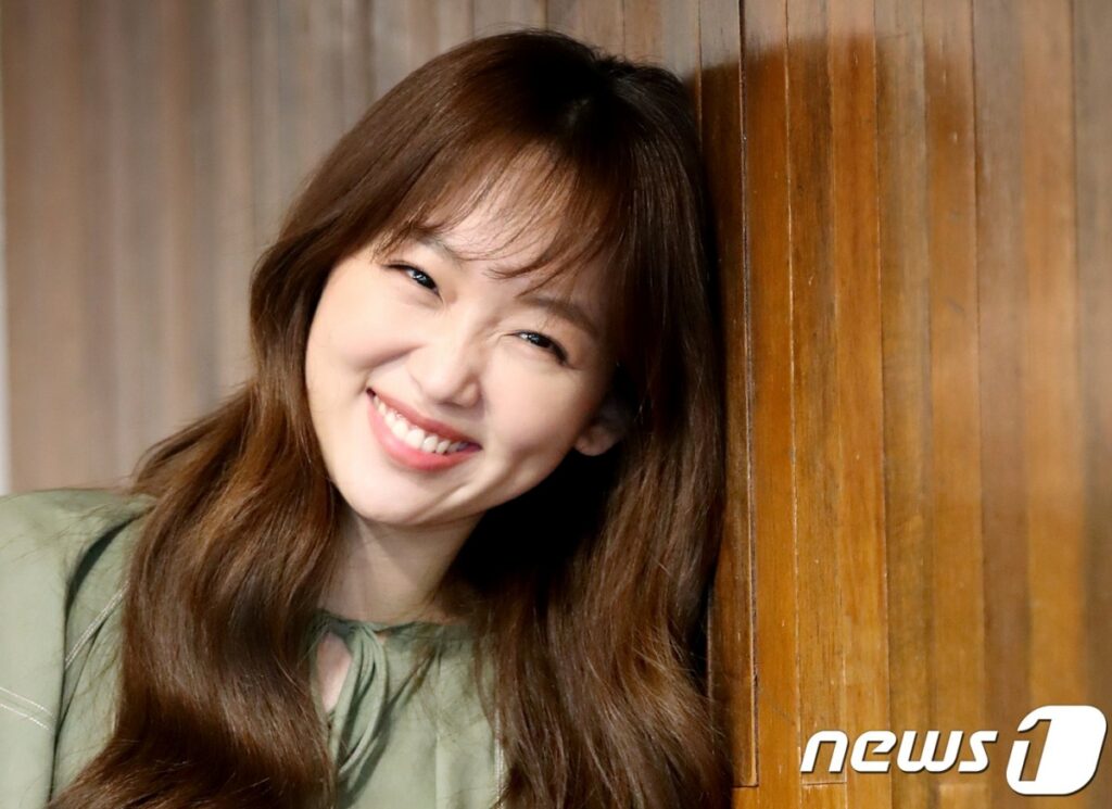 "사서 고생" .. 대기업 회사원에서 여배우가 되기까지 '인생' 모르겠네 4 여배우