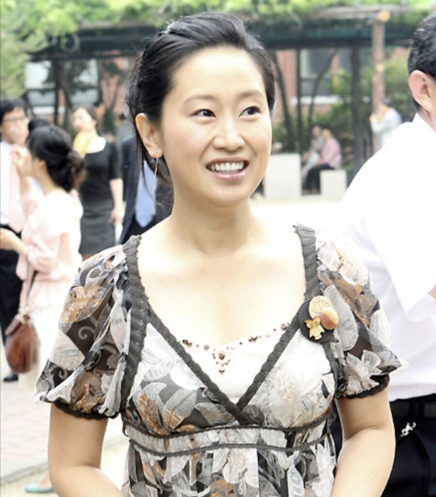 "아빠 때문에" ... 아버지의 십년지기 술친구와 결혼한 방송인 5 아버지