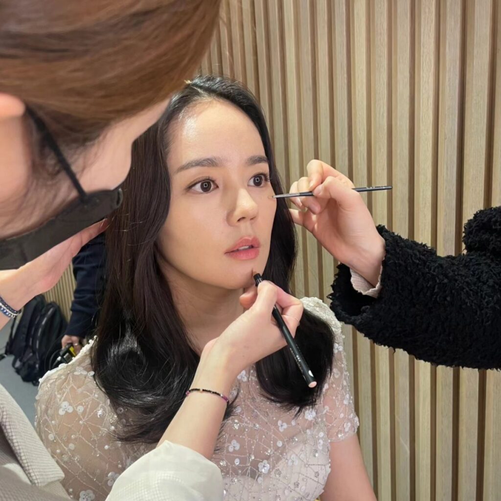 "미모의 의사 선생님?" ... 연예인 될 생각은 안해봤던 여배우 2 의사