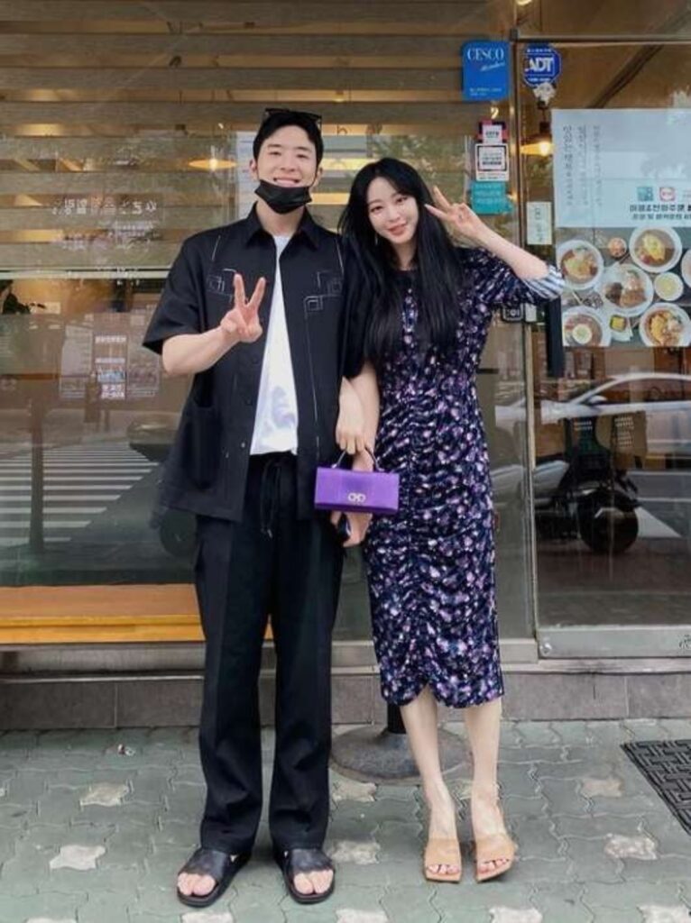 "내 남편은요" ... 노래방에서 만난 10살 연하와 결혼한 유명 여배우 2 남편