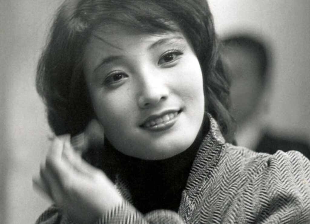 결혼 후 사라졌던 여배우의 안타까운 근황 2 결혼