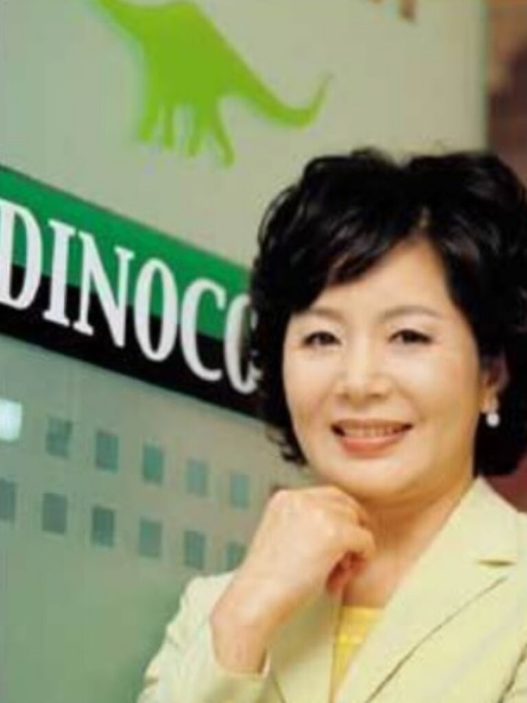 "30억 빚졌다" .. 방송 그만두고 사라졌던 여배우의 가슴 아픈 근황 3 근황