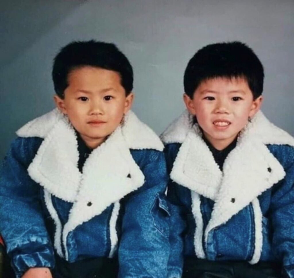 창피해서 모른 척했던 엄마를 위해 '100억 건물주' 된 개그맨 2 개그맨