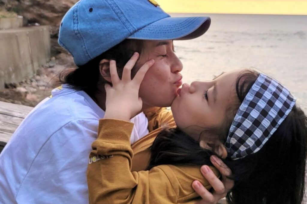 재벌 남편과 이혼, 혼자 아이 키우는 여배우 1 재벌
