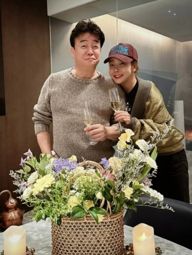 ’15살 연상 재력가와 결혼’ .. 엄마는 반대했다 4 재력가