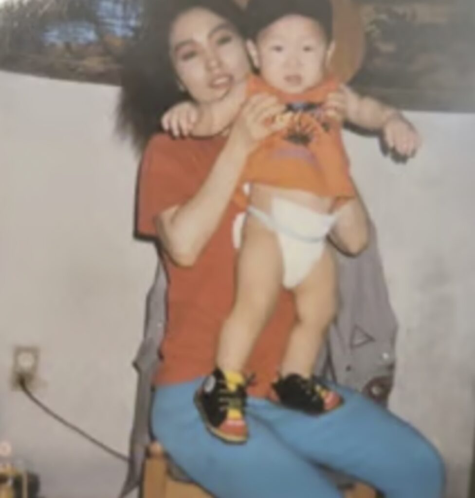 '이혼 20년' .. 전남편 두 명에게 돈 보내고 있다 3 이혼