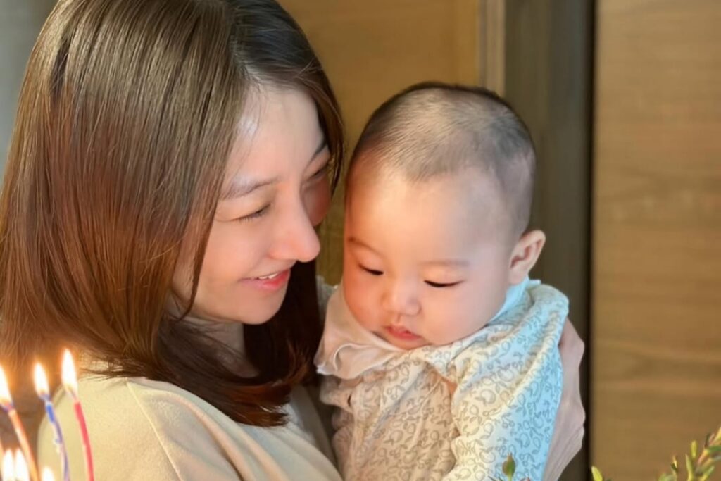 출산 중 3번 기절… 42세에 기적처럼 엄마가 됐다 1 출산