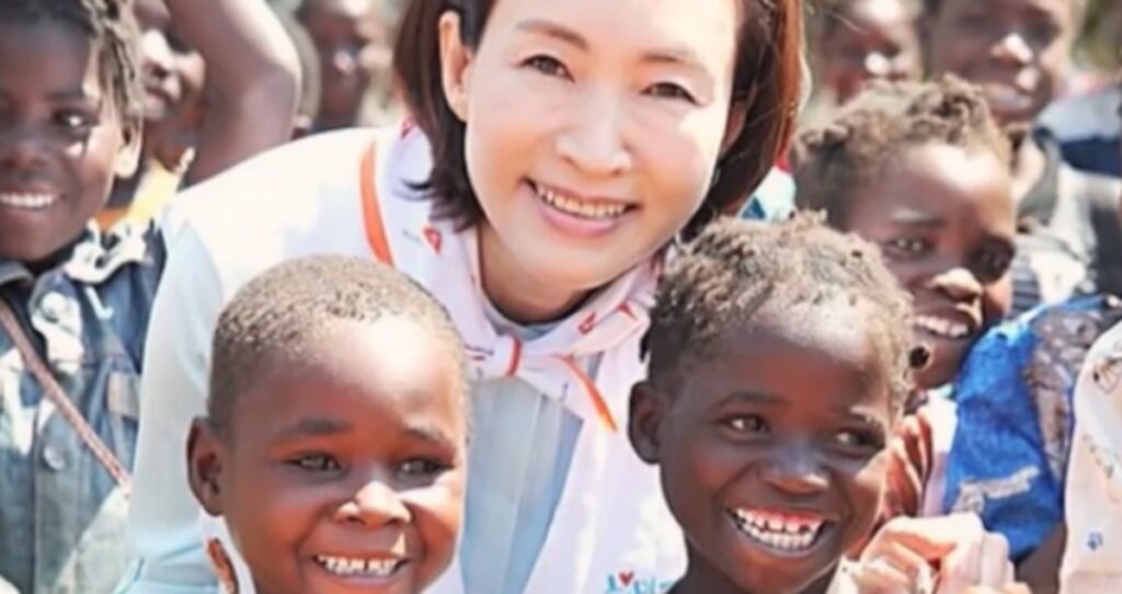 투병 중에도 .. 정애리, 10년간 억대 기부 이어갔다 2 정애리