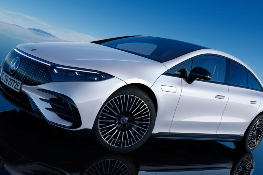 "AMG 살 돈으로 이제 두 대?".. 벤츠 SUV 가격 공개에 예비 구매자들 '환호' 3 벤츠