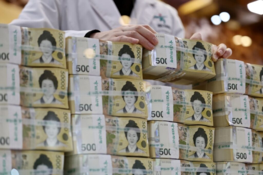 돈