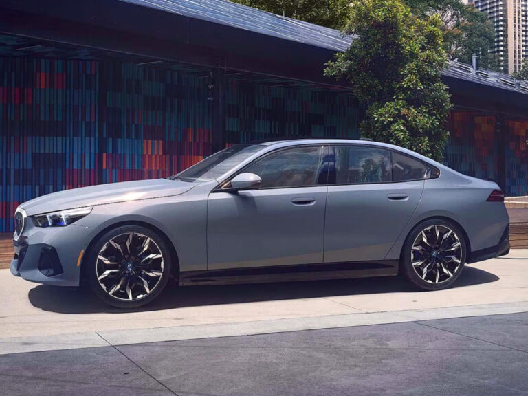 BMW 전기 세단 뉴 i5 xDrive40 한국 공식 출시