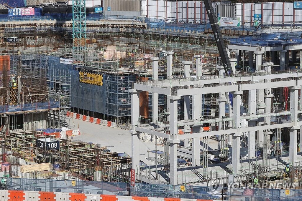 건설업 흔들리자 "우리 회사까지 파산?"… 섬뜩한 경고에 업계 '초비상' 2 건설업