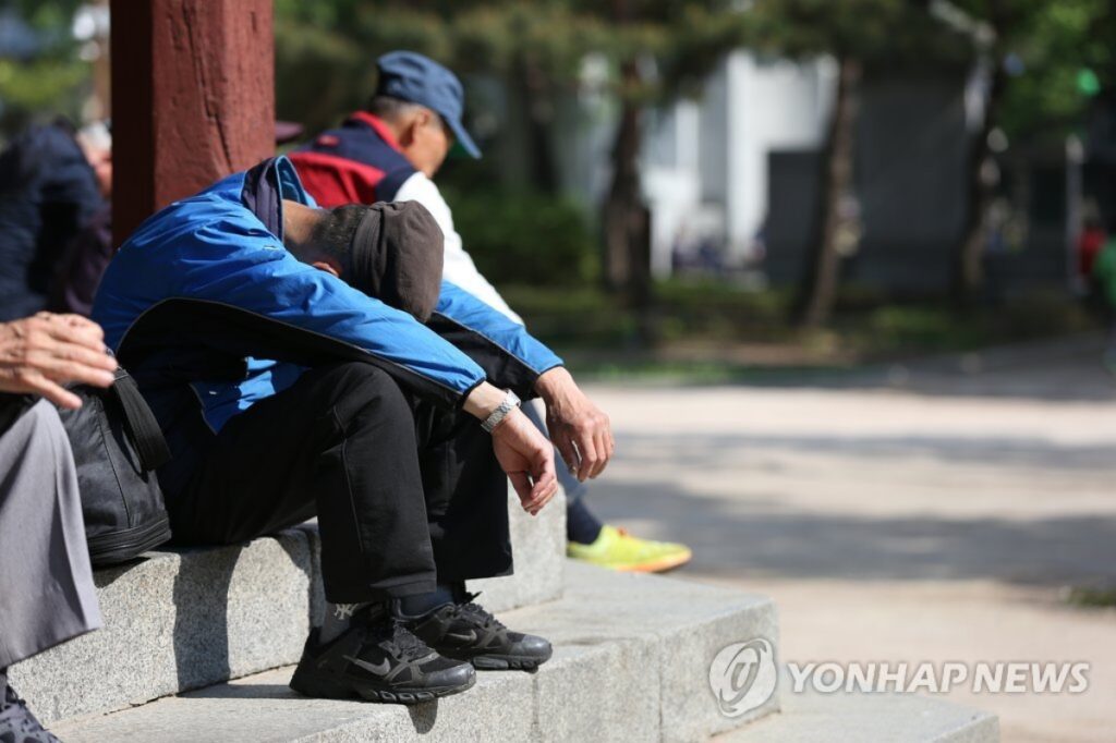 "노인이지만 할아버지라고 부르지 마세요"… 5060의 '이중심리', 진짜 이유는? 3 노인