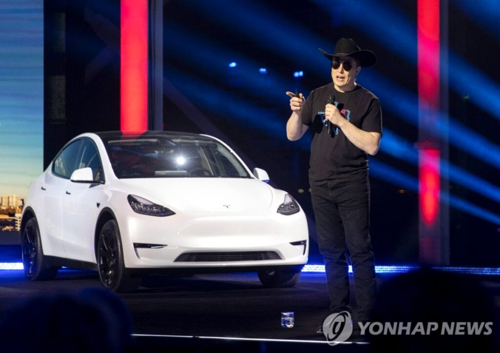 꿈의 전기차 "이제는 헐값에?" ... 15% '뚝' 폭락한 가격에 소비자 '발동동' 5 전기차