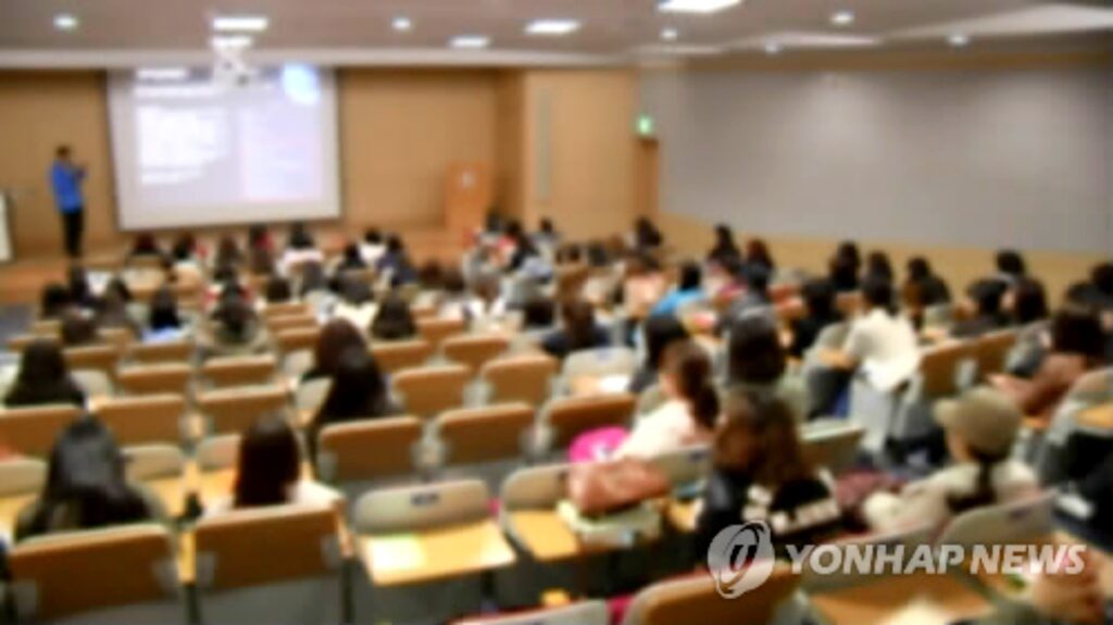 "10명 중 9명이 사라졌다" .. 한때 '최고 상권'이 맞이한 처참한 현실에 '어쩌나' 3 상권