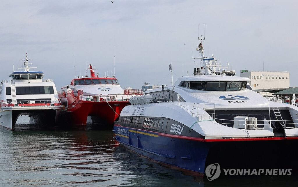 "1500원에 섬 가는 '여객선' 등장했다"… 파격적인 가격에 10만 명 '매진 행렬' 4 여객선