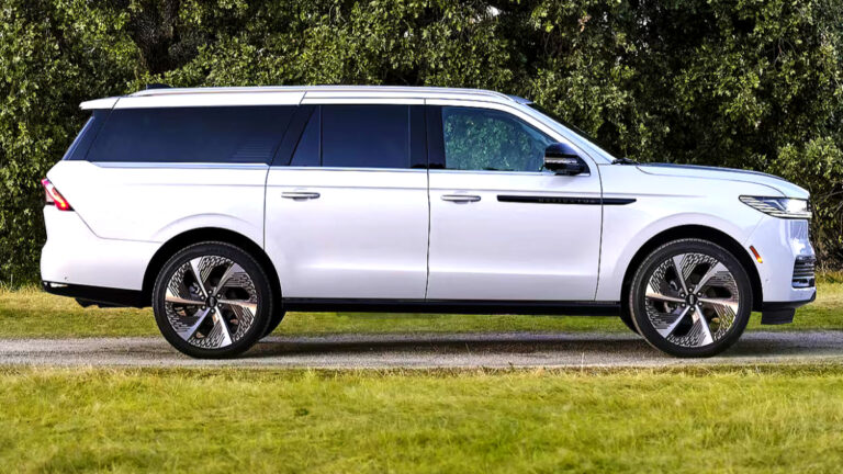Lincoln New Navigator