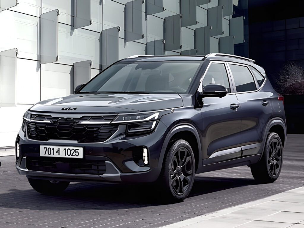 "2025년형 공개" .. 소형 SUV, 내년 하이브리드 출시 소식 들려오자 '안도' 2 SUV