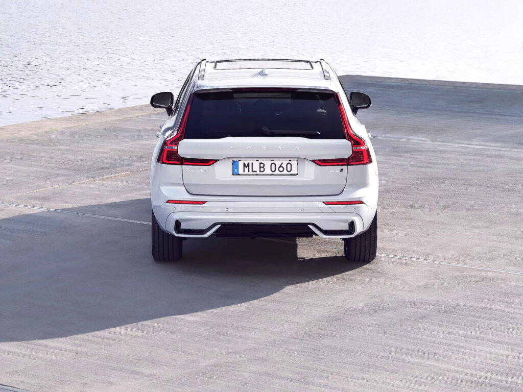 "외관은 더 세련되게"…'찬사' 이어지는 SUV, 기술적으로 진화했다 5 SUV